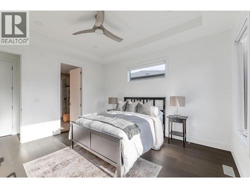 5586 Nixon Road, Summerland, BC - Indoor Photo Showing Bedroom
