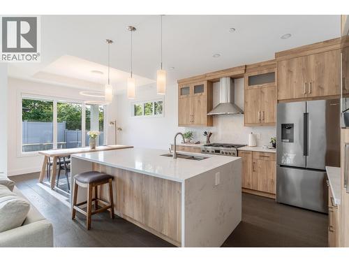 5586 Nixon Road, Summerland, BC - Indoor Photo Showing Kitchen With Upgraded Kitchen