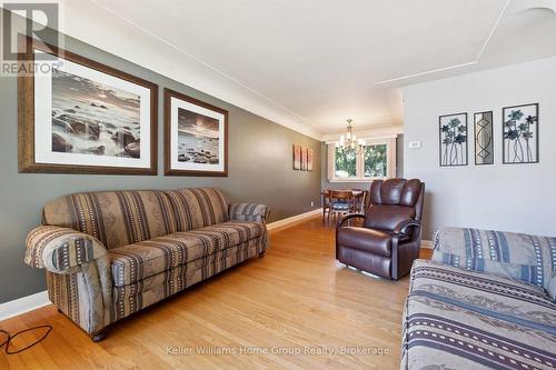 14 Skov Crescent, Guelph (General Hospital), ON - Indoor Photo Showing Living Room