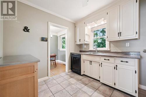 14 Skov Crescent, Guelph (General Hospital), ON - Indoor Photo Showing Kitchen