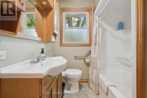 14 Skov Crescent, Guelph (General Hospital), ON - Indoor Photo Showing Bathroom