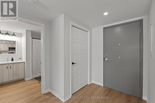 206 - 3998 Victoria Avenue, Lincoln (Lincoln-Jordan/Vineland), ON - Indoor Photo Showing Other Room