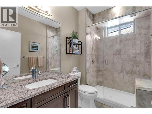 4157 Gallaghers Fairway S, Kelowna, BC - Indoor Photo Showing Bathroom