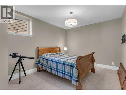4157 Gallaghers Fairway S, Kelowna, BC - Indoor Photo Showing Bedroom