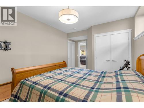 4157 Gallaghers Fairway S, Kelowna, BC - Indoor Photo Showing Bedroom