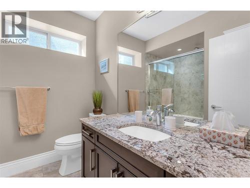 4157 Gallaghers Fairway S, Kelowna, BC - Indoor Photo Showing Bathroom