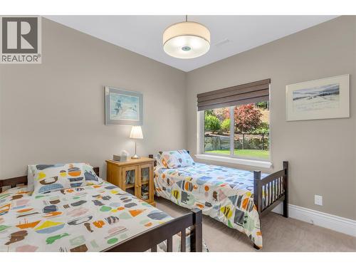 4157 Gallaghers Fairway S, Kelowna, BC - Indoor Photo Showing Bedroom