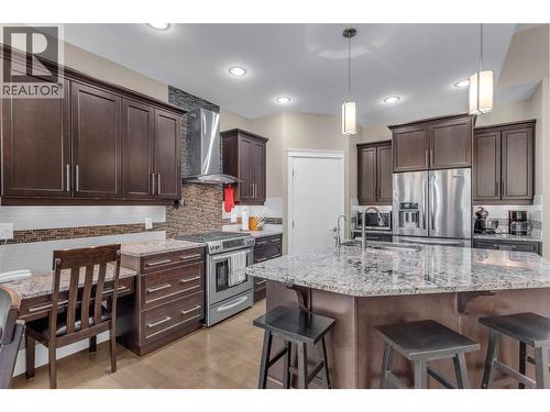 4157 Gallaghers Fairway S, Kelowna, BC - Indoor Photo Showing Kitchen With Upgraded Kitchen