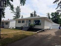 225 Dominion ROAD Assiniboia, SK S0H 0B0