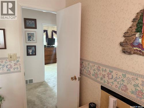 225 Dominion Road, Assiniboia, SK - Indoor Photo Showing Other Room