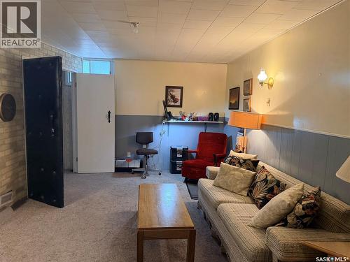 225 Dominion Road, Assiniboia, SK - Indoor
