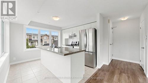 2 - 2500 Hill Rise Court, Oshawa, ON - Indoor Photo Showing Kitchen With Upgraded Kitchen