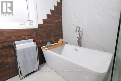 318 Beachview Avenue, Fort Erie, ON - Indoor Photo Showing Bathroom