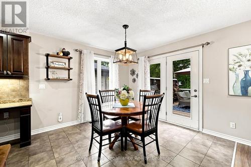 39 Lakewood Crescent, Quinte West (Murray Ward), ON - Indoor Photo Showing Dining Room