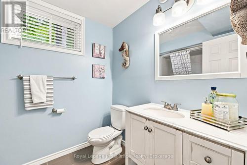 39 Lakewood Crescent, Quinte West (Murray Ward), ON - Indoor Photo Showing Bathroom