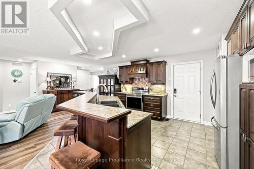 39 Lakewood Crescent, Quinte West (Murray Ward), ON - Indoor Photo Showing Kitchen With Double Sink