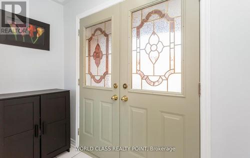 17 Manett Crescent E, Brampton, ON - Indoor Photo Showing Other Room