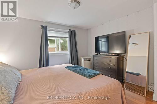 190 Ann Street, North Middlesex (Parkhill), ON - Indoor Photo Showing Bedroom