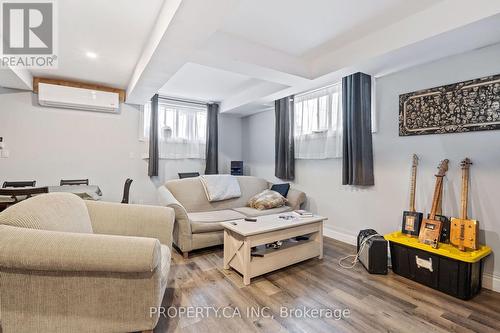 190 Ann Street, North Middlesex (Parkhill), ON - Indoor Photo Showing Other Room