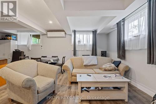 190 Ann Street, North Middlesex (Parkhill), ON - Indoor