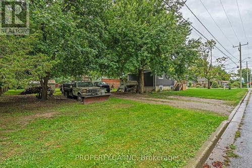 190 Ann Street, North Middlesex (Parkhill), ON - Outdoor