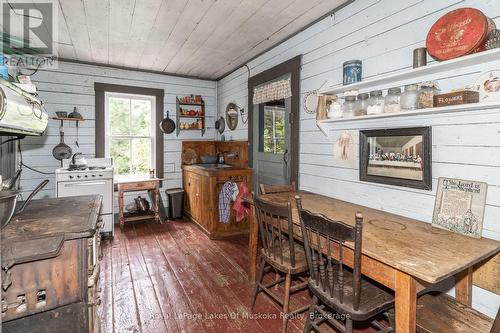 1099 Wolfkin Lake Road, Lake Of Bays (Ridout), ON - Indoor Photo Showing Other Room