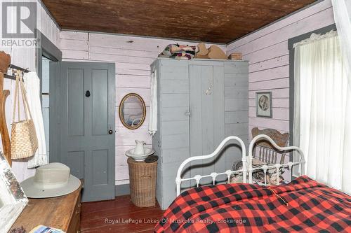 1099 Wolfkin Lake Road, Lake Of Bays (Ridout), ON - Indoor Photo Showing Bathroom