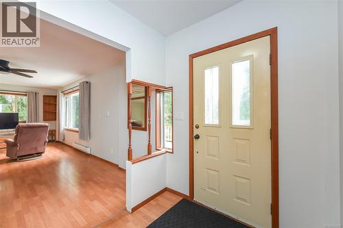6601 Mystery Beach Rd, Fanny Bay, BC - Indoor Photo Showing Other Room