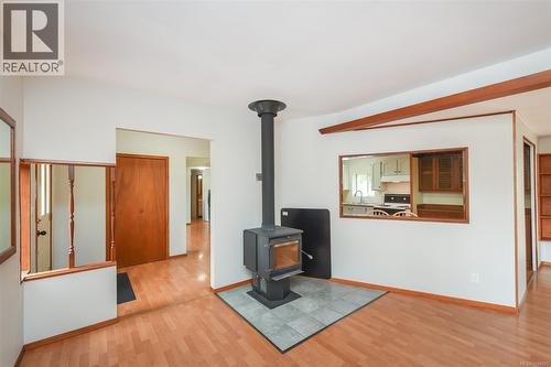 6601 Mystery Beach Rd, Fanny Bay, BC - Indoor Photo Showing Other Room