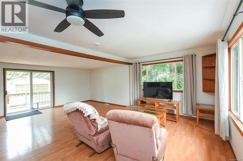 6601 Mystery Beach Rd, Fanny Bay, BC - Indoor