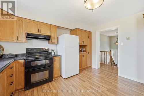 509 Kelly Road, Prince Edward County (Athol Ward), ON - Indoor Photo Showing Kitchen