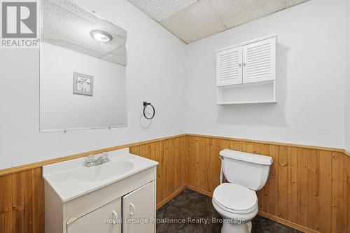 509 Kelly Road, Prince Edward County (Athol Ward), ON - Indoor Photo Showing Bathroom