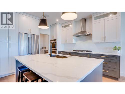 2698 Koyama Road, Lake Country, BC - Indoor Photo Showing Kitchen With Upgraded Kitchen