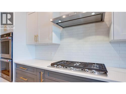 2698 Koyama Road, Lake Country, BC - Indoor Photo Showing Kitchen With Upgraded Kitchen