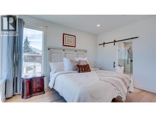 2698 Koyama Road, Lake Country, BC - Indoor Photo Showing Bedroom