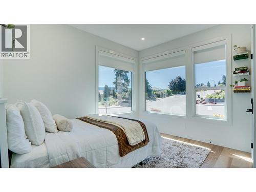 2698 Koyama Road, Lake Country, BC - Indoor Photo Showing Bedroom