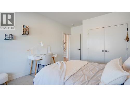 2698 Koyama Road, Lake Country, BC - Indoor Photo Showing Bedroom