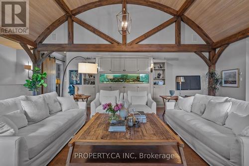 10955 Old River Road, Middlesex Centre, ON - Indoor Photo Showing Living Room