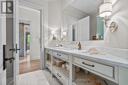 10955 Old River Road, Middlesex Centre, ON - Indoor Photo Showing Bathroom