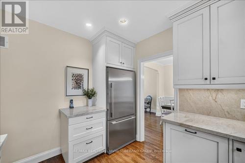 42 De Quincy Boulevard, Toronto, ON - Indoor Photo Showing Kitchen