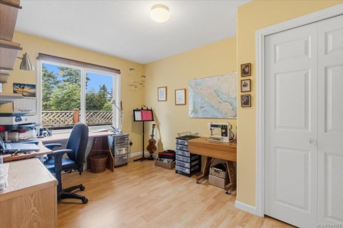2212 Burgoyne Rd, Coombs, BC 