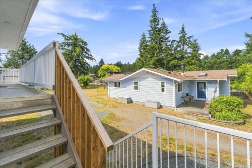 2212 Burgoyne Rd, Coombs, BC 