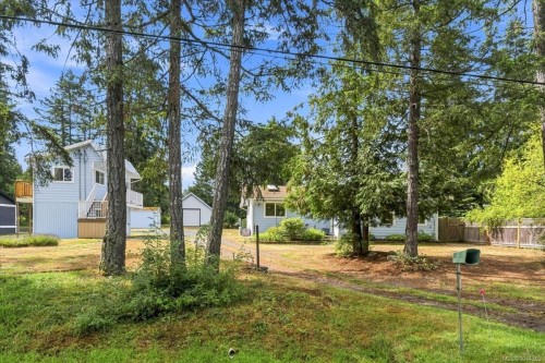 2212 Burgoyne Rd, Coombs, BC 
