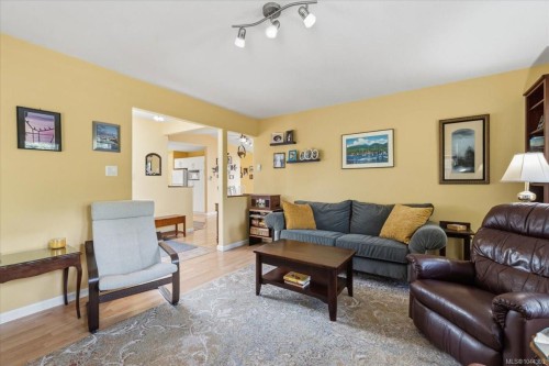 2212 Burgoyne Rd, Coombs, BC 