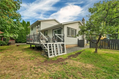 860 Nicholls Rd, Campbell River, BC 