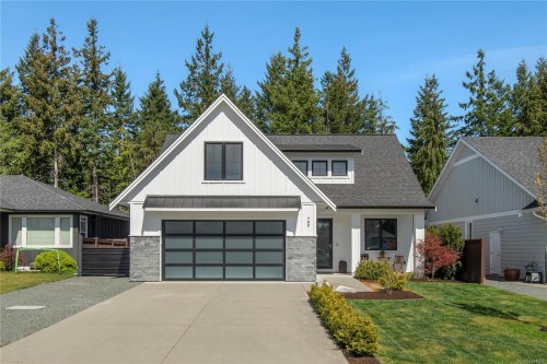 746 Salal St, Campbell River, BC 