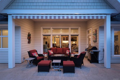 3232 Majestic Dr, Courtenay, BC 