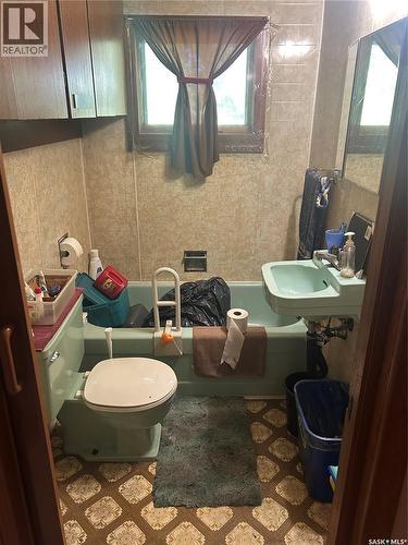 Bjerke Acreage, Kellross Rm No. 247, SK - Indoor Photo Showing Bathroom