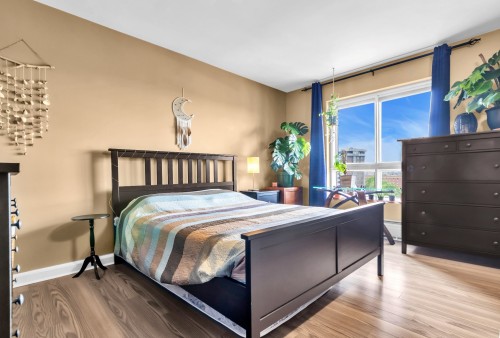 Chambre à coucher principale - 804-6 Av. Argyle, Saint-Lambert, QC - Indoor Photo Showing Bedroom