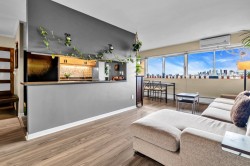 Salon - 